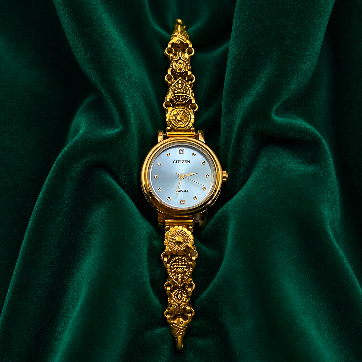 🧊🌟 Crystal Blue Heritage Silver Watch - 4.500 GM