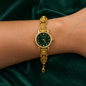 🌿💎 Emerald Spark Heritage Silver Watch - 4.500 GM
