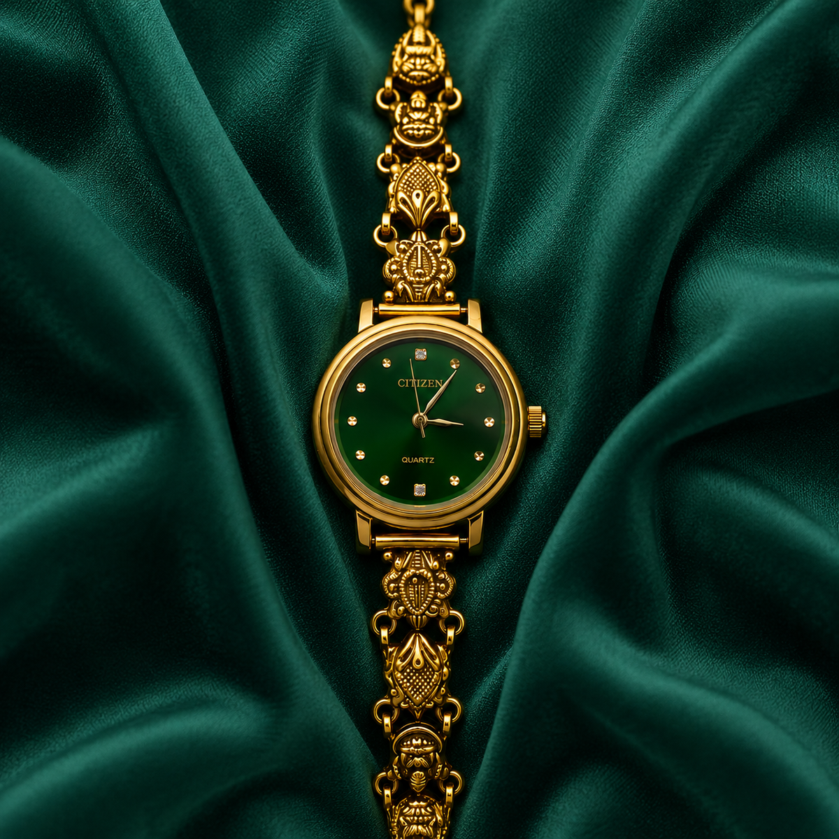 🌿💫 Evergreen Elegance Heritage Silver Watch - 4.500 GM