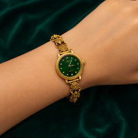 🌿💫 Evergreen Elegance Heritage Silver Watch - 4.500 GM