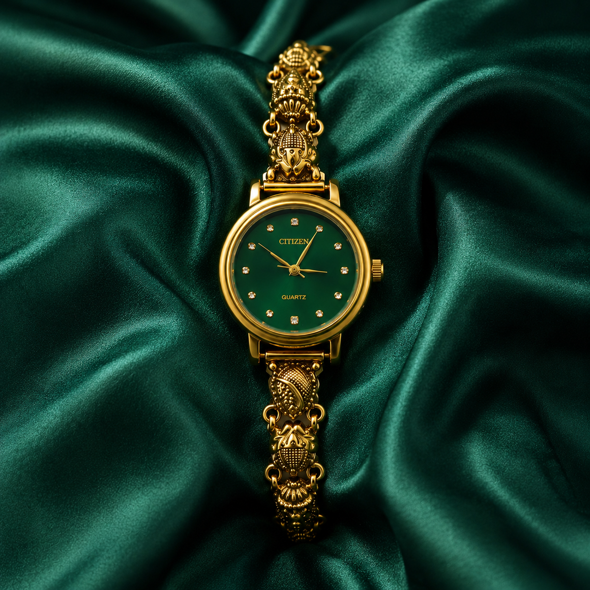 🍀✨ Emerald Charm Heritage Silver Watch - 4.500 GM
