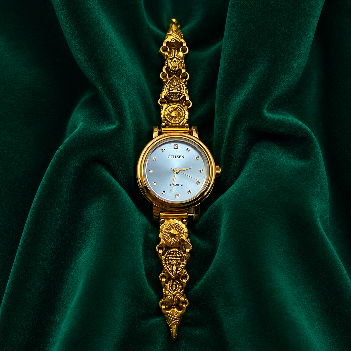 🩵❄️ Pearl Blue Dial Heritage Silver Watch