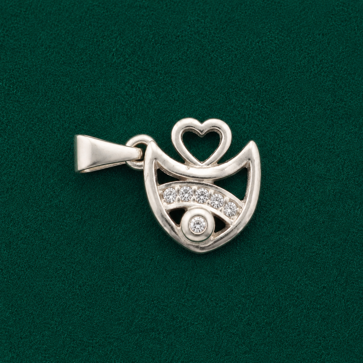 ✨ Heart Gaze Pendant - 1.200 GM