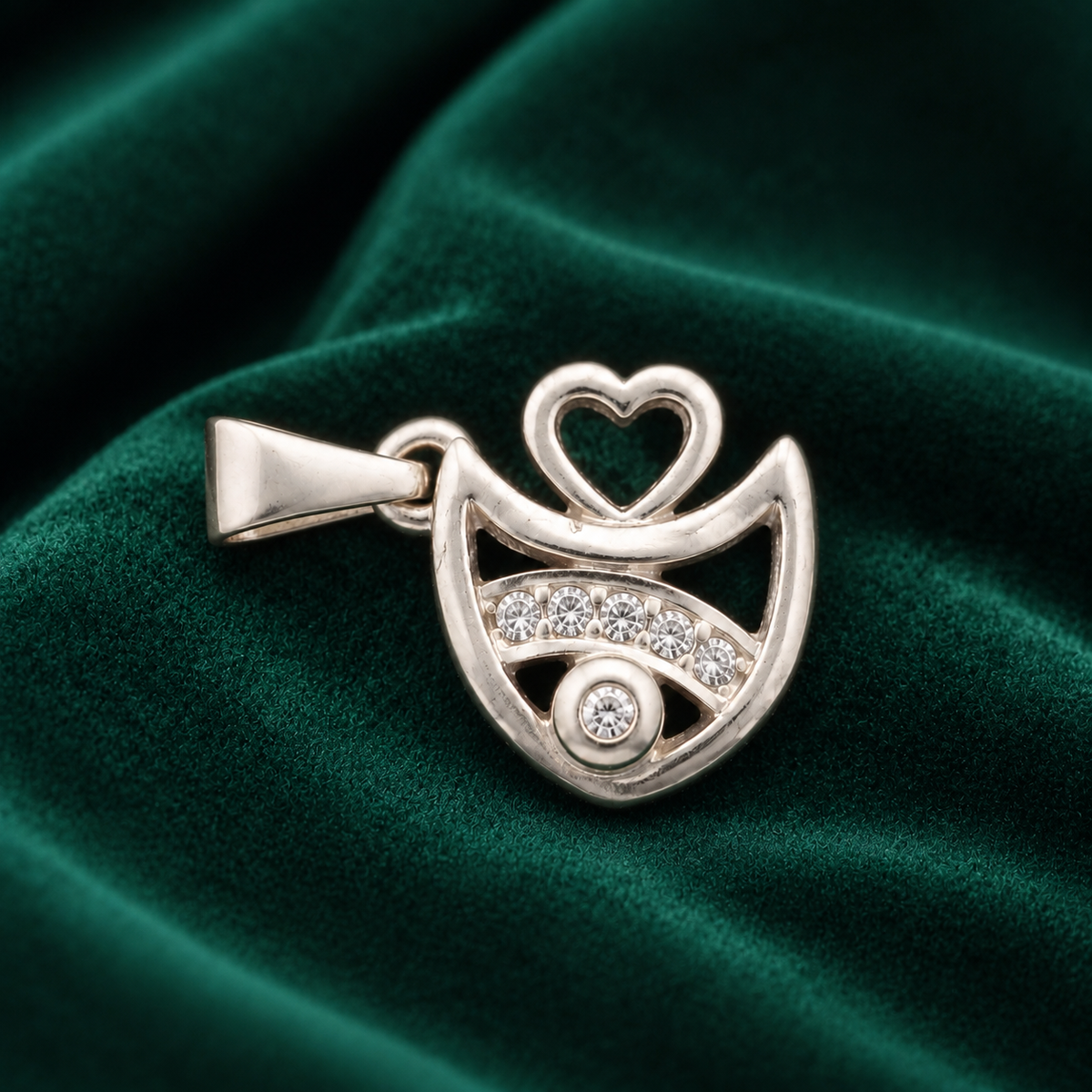 ✨ Heart Gaze Pendant - 1.200 GM
