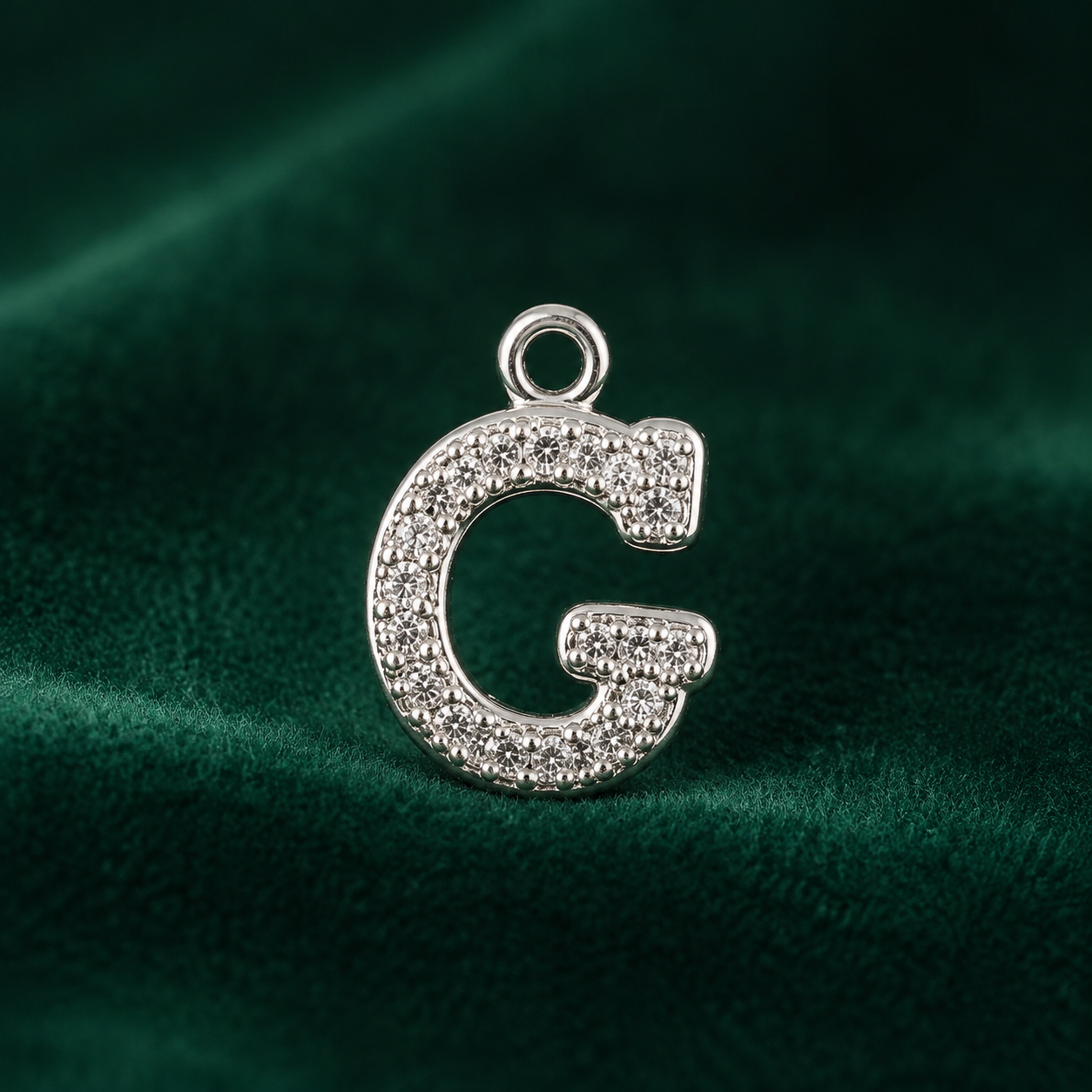 ✨ Crystal Initial G Pendant - 1.106 GM