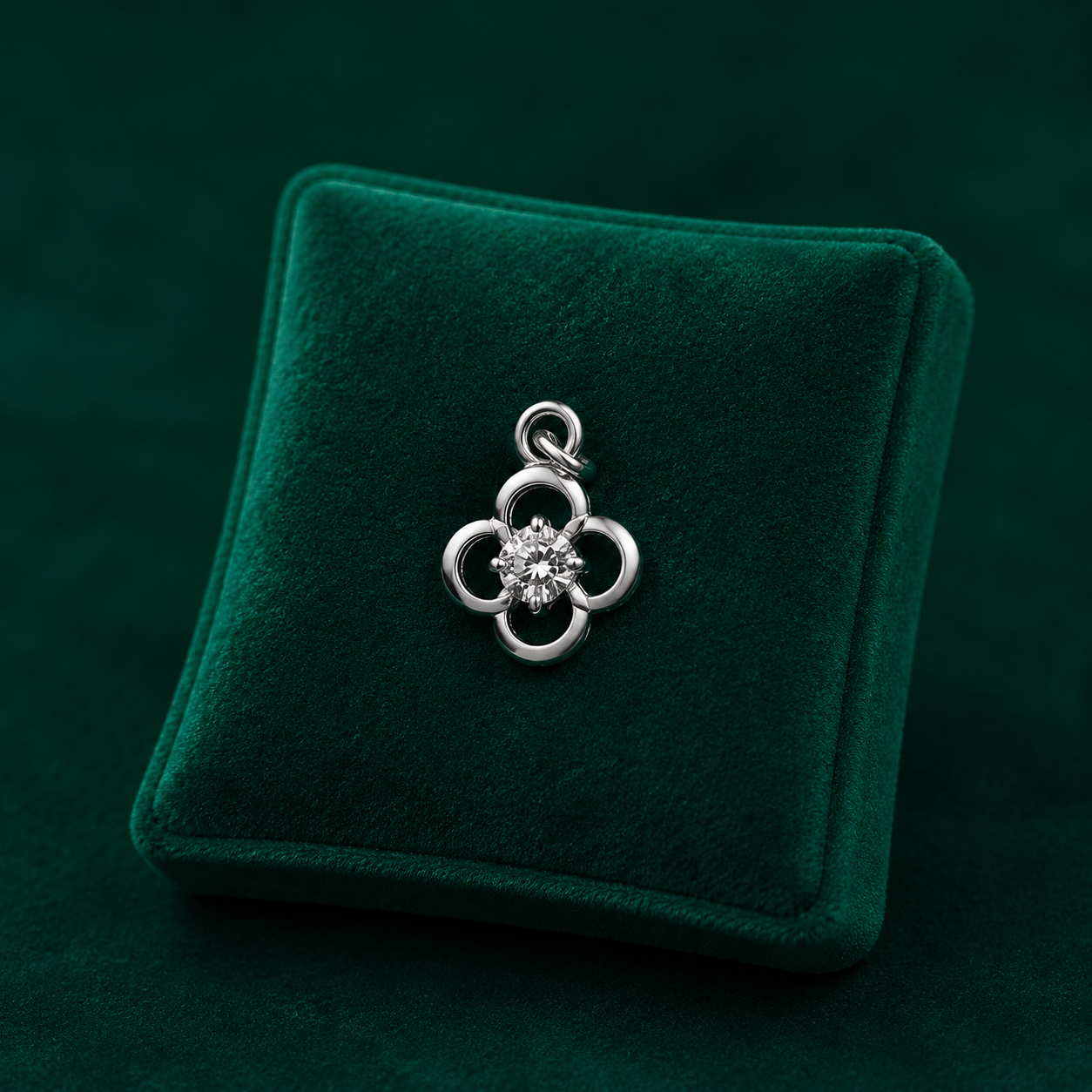 ✨ Crystal Petal Pendant - 0.750 GM
