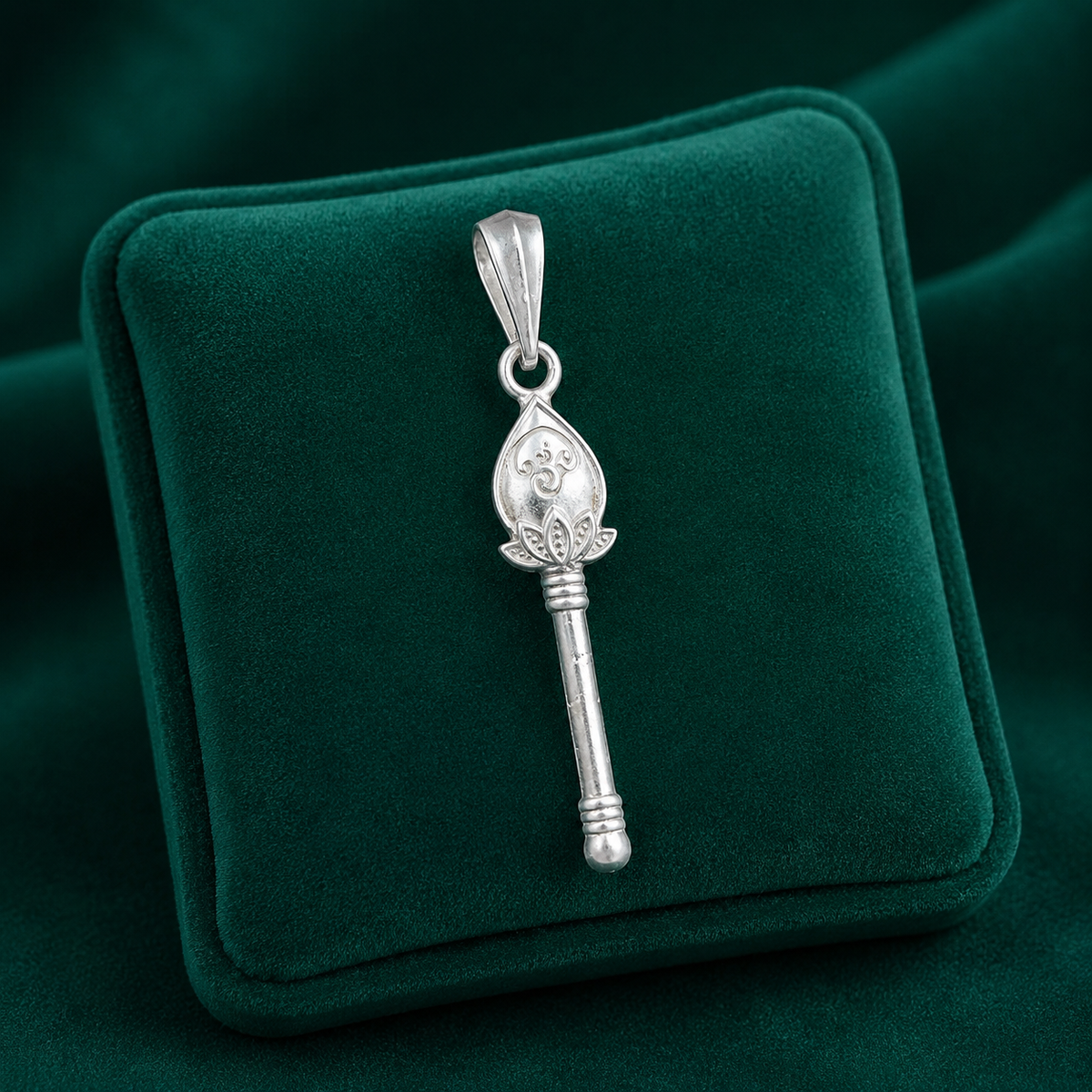 ✨ Sacred Om Sceptre Pendant - 2.577 GM