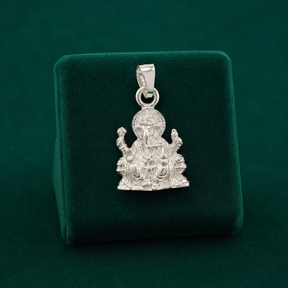 ✨ Blessing Ganesha Pendant - 1.790 GM