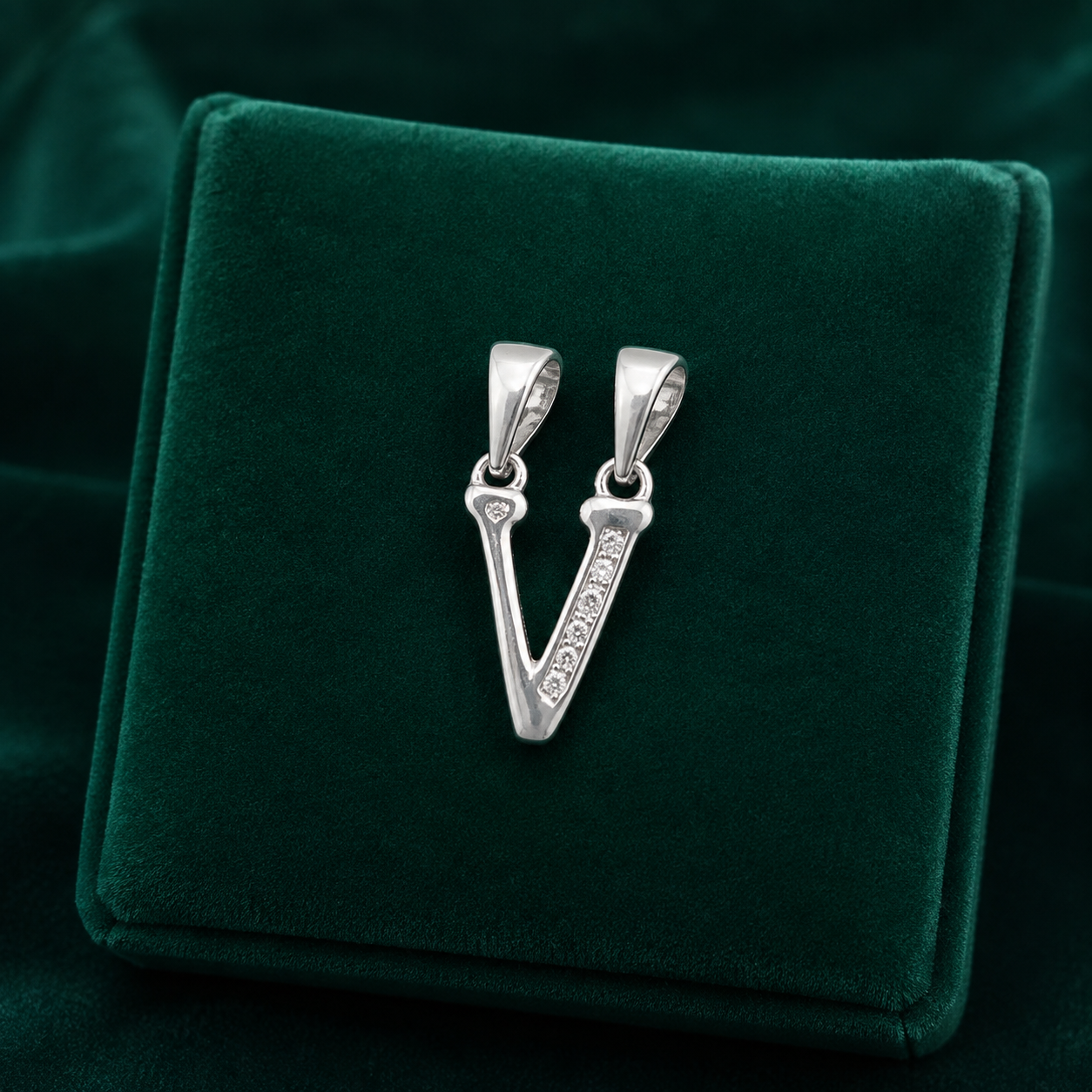 ✨ Crystal Initial V Pendant - 1.064 GM