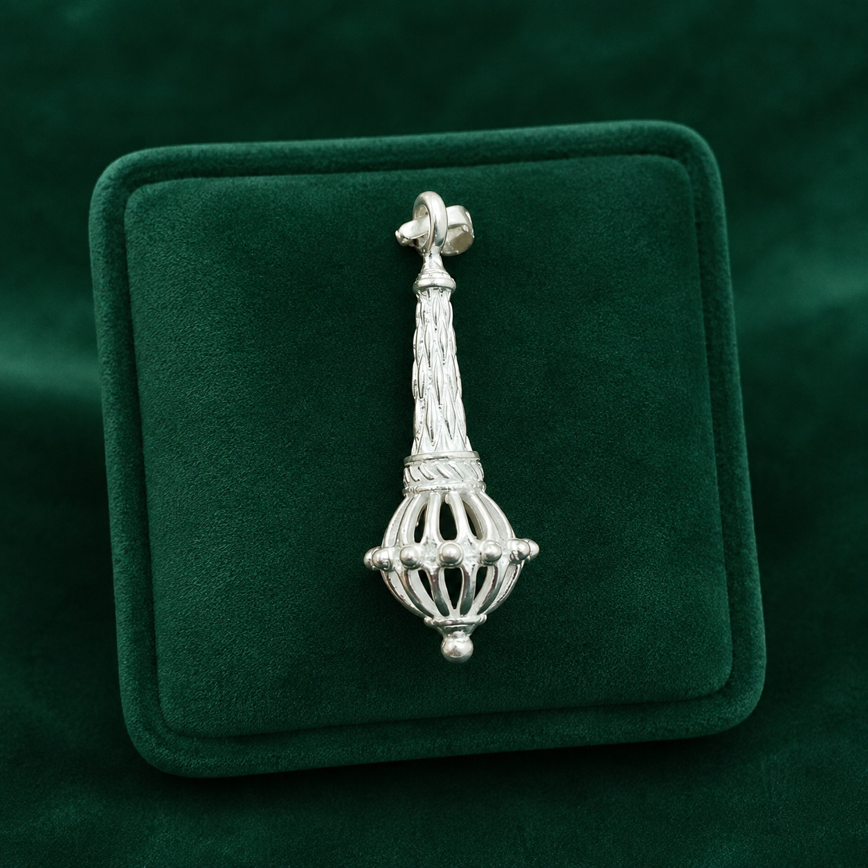 ✨ Heritage Mace Pendant - 7.200 GM