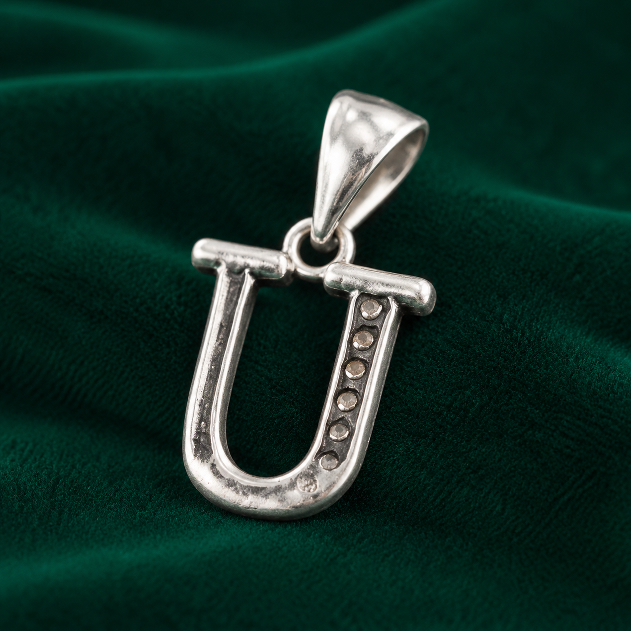 ✨ Crystal Initial U Pendant  - 1.033 GM