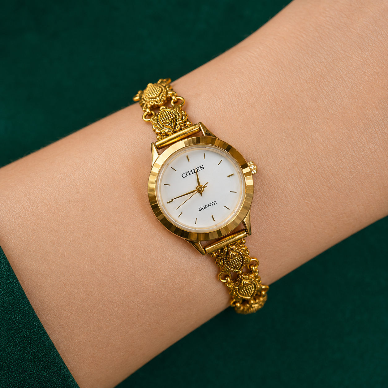 ✨ Temple Elegance Watch - 4.500 GM