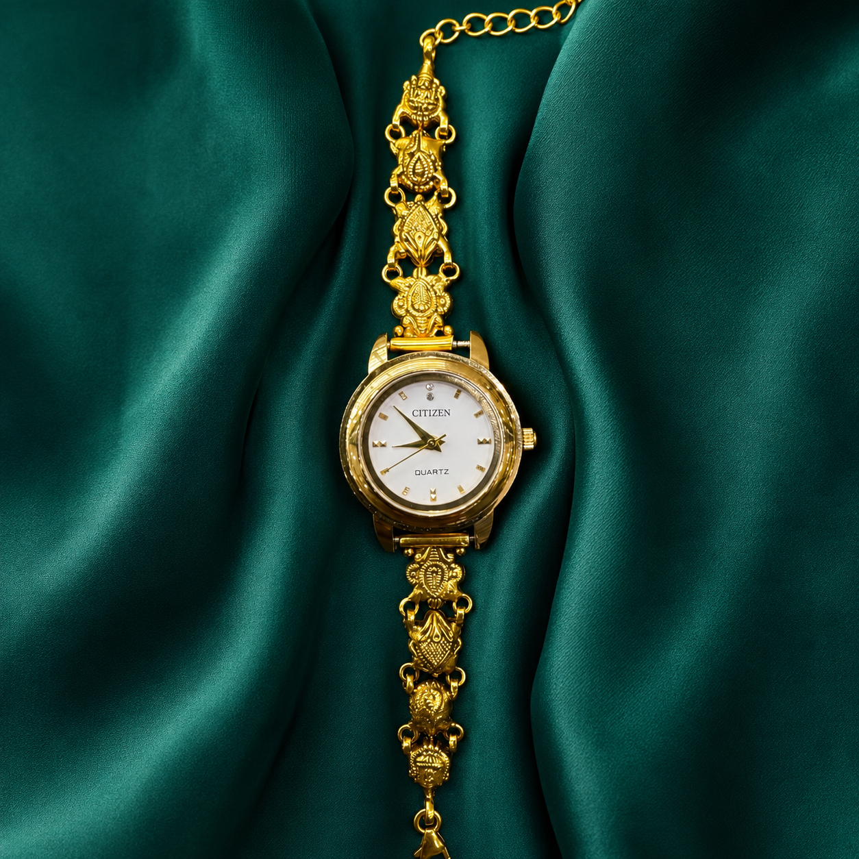✨ Temple Radiance Watch - 4.500 GM