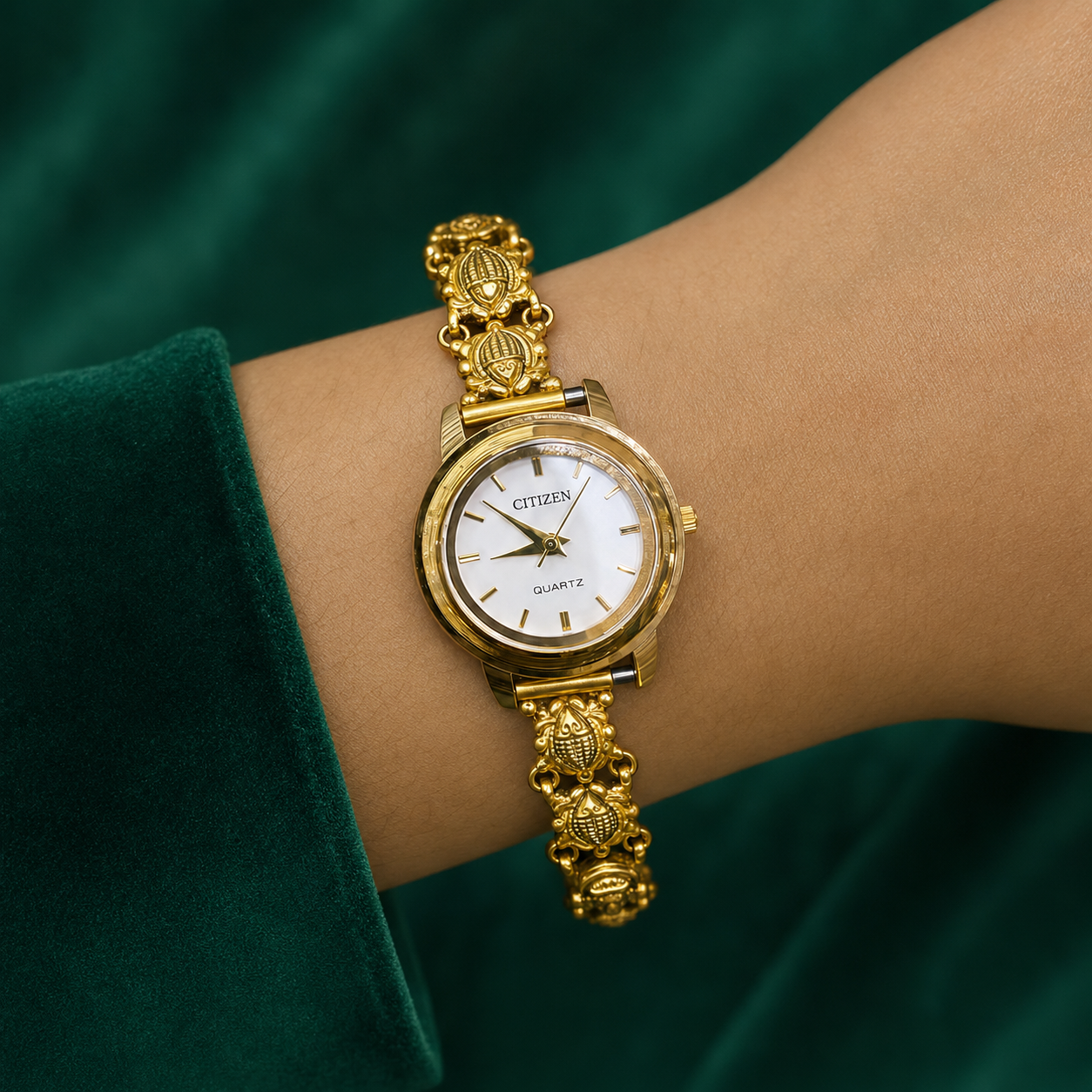 ✨ Divine Temple Watch - 4.500 GM