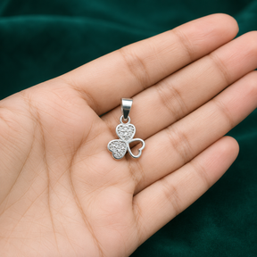 ✨ Crystal Clover Pendant - 1.285 GM