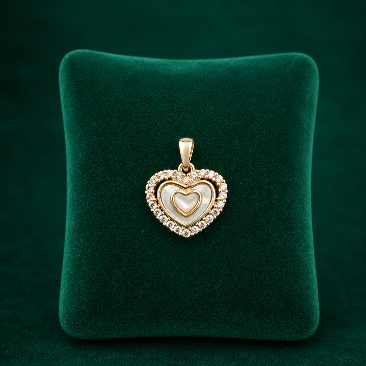 ✨ Pearl Heart Halo Pendant - 1.364 GM