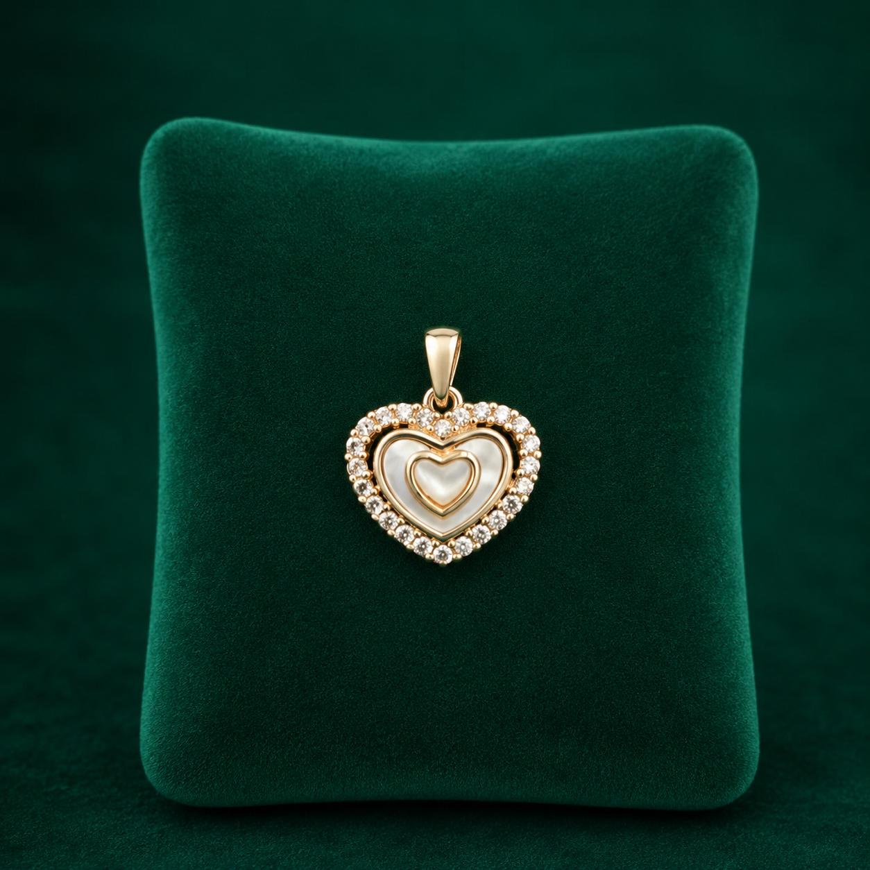 ✨ Pearl Heart Halo Pendant - 1.364 GM
