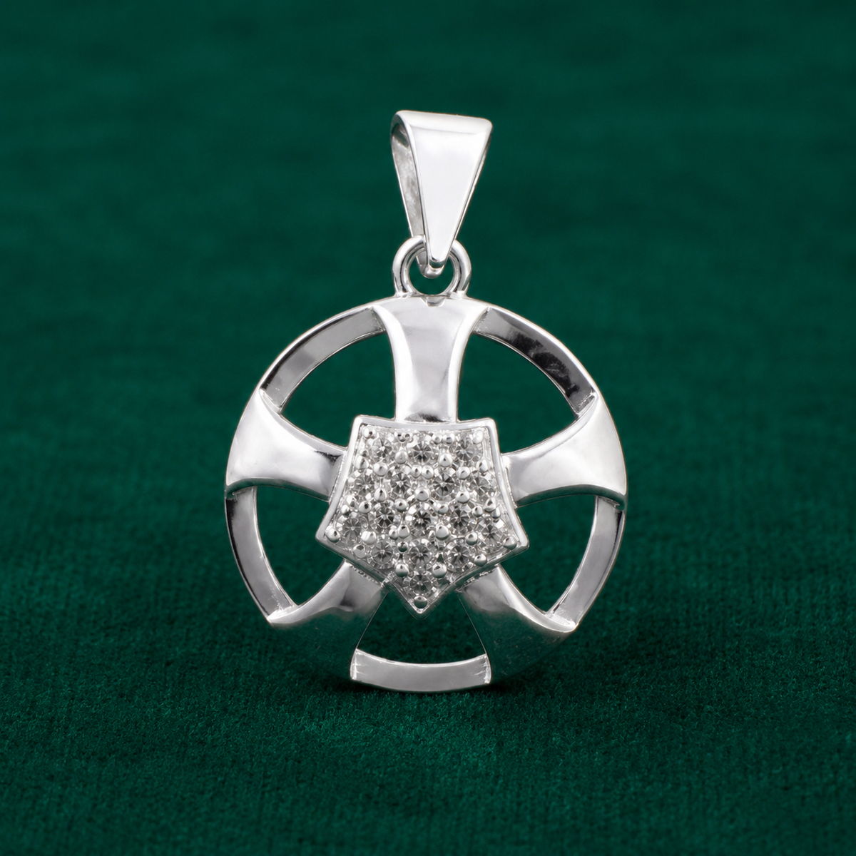 ✨ Crystal Crest Pendant - 1.520 GM