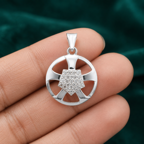 ✨ Crystal Crest Pendant - 1.520 GM