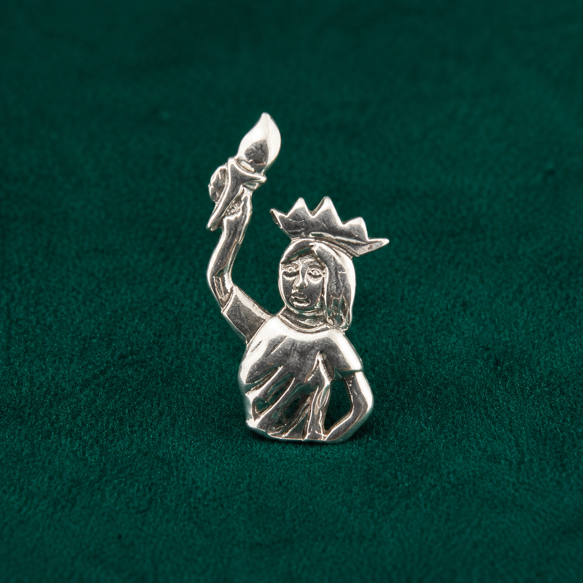 ✨ Liberty Flame Pendant - 1.087 GM