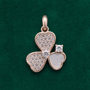 ✨ Crystal Clover Pendant - 1.785 GM