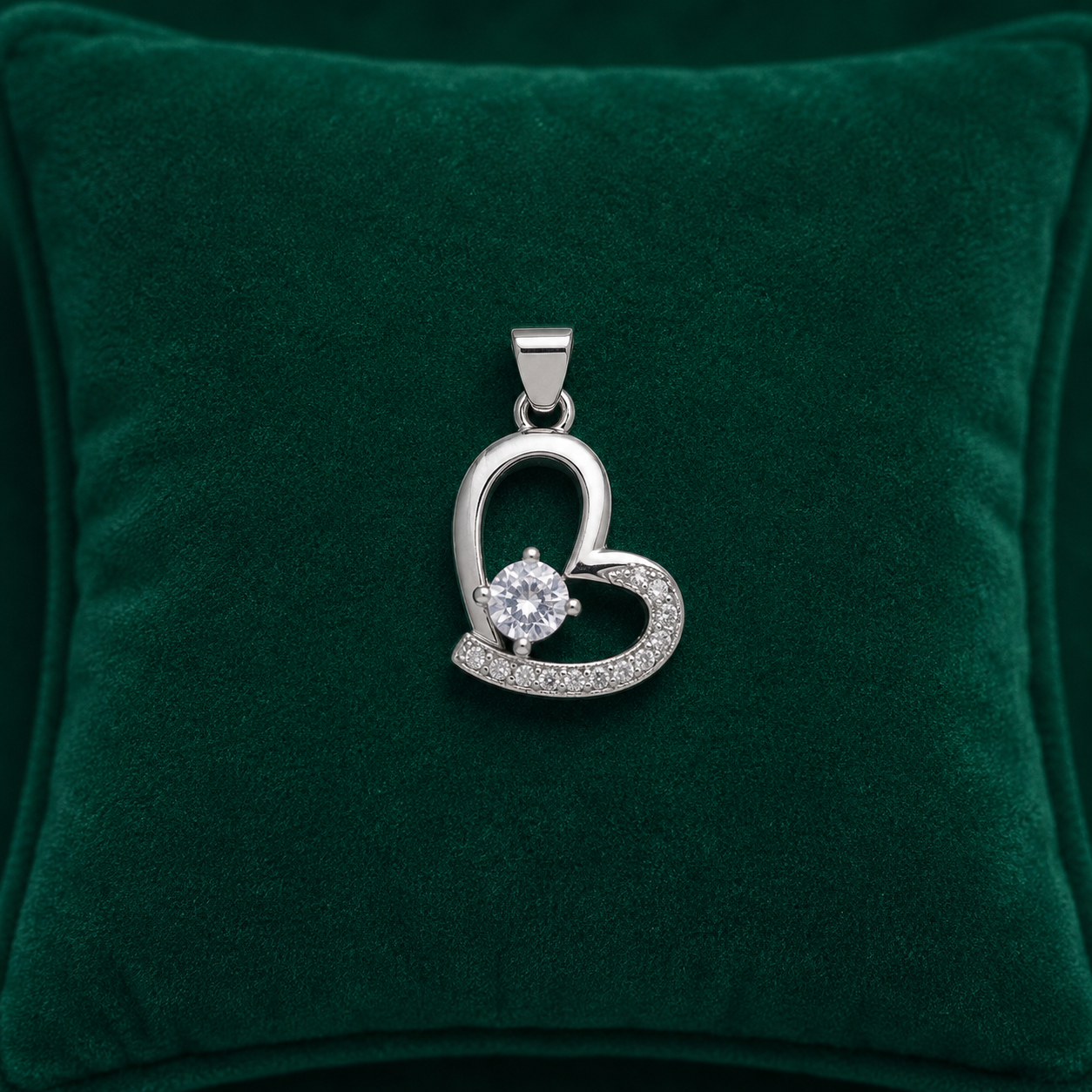 💎 Crystal Heart Pendant - 1.439 GM