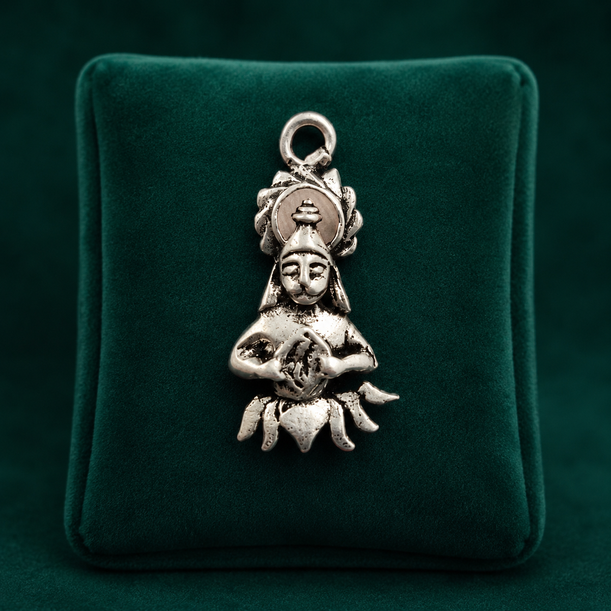 ✨ Lotus Hanuman Pendant - 1.992 GM