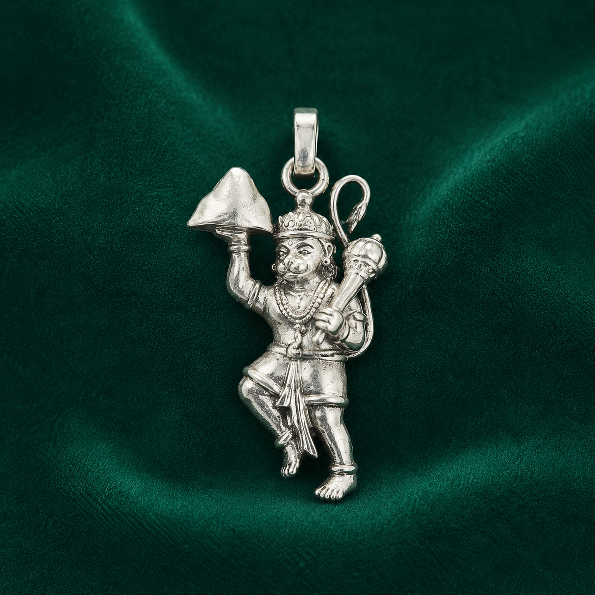 ✨ Veer Hanuman Pendant - 2.770 GM