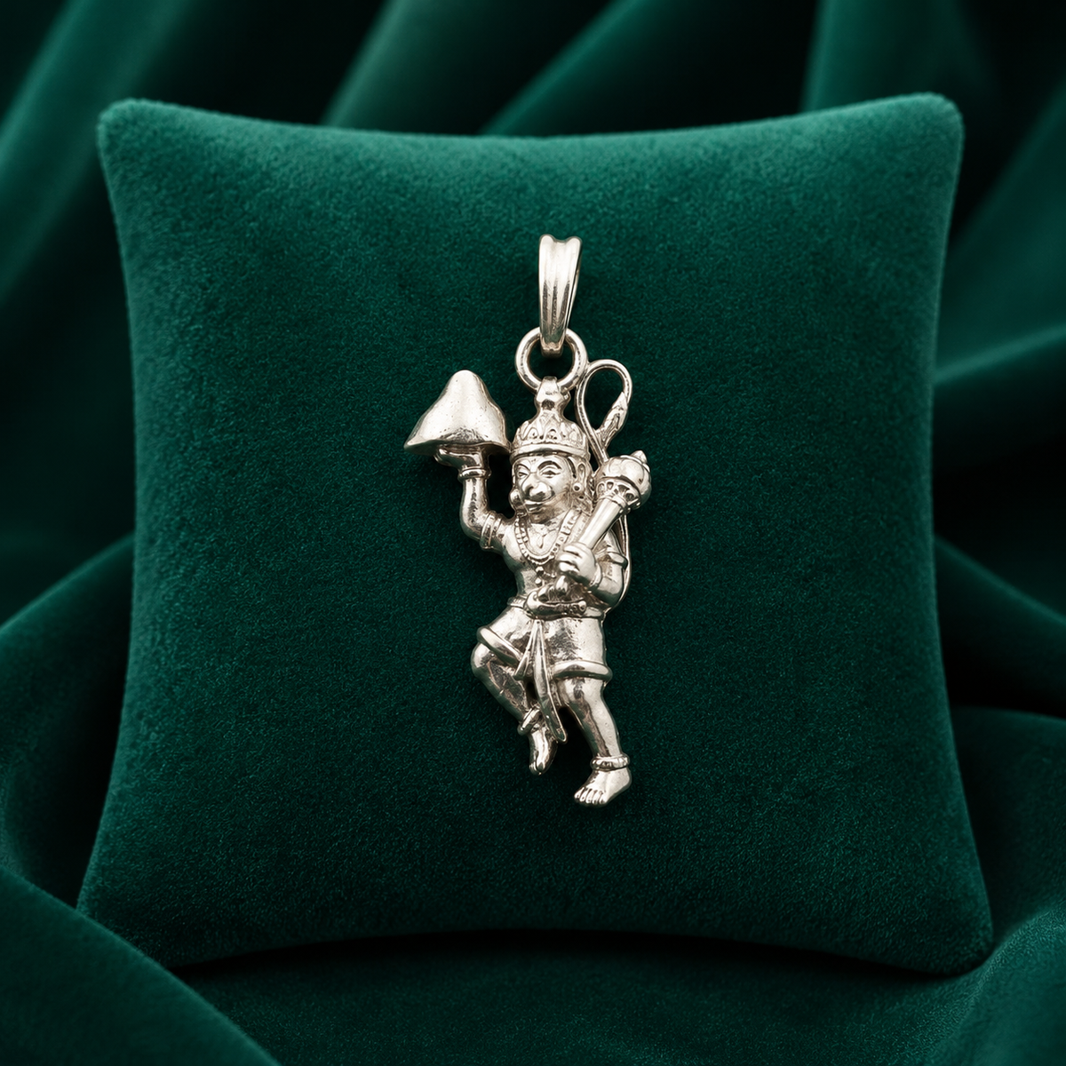 ✨ Veer Hanuman Pendant - 2.770 GM