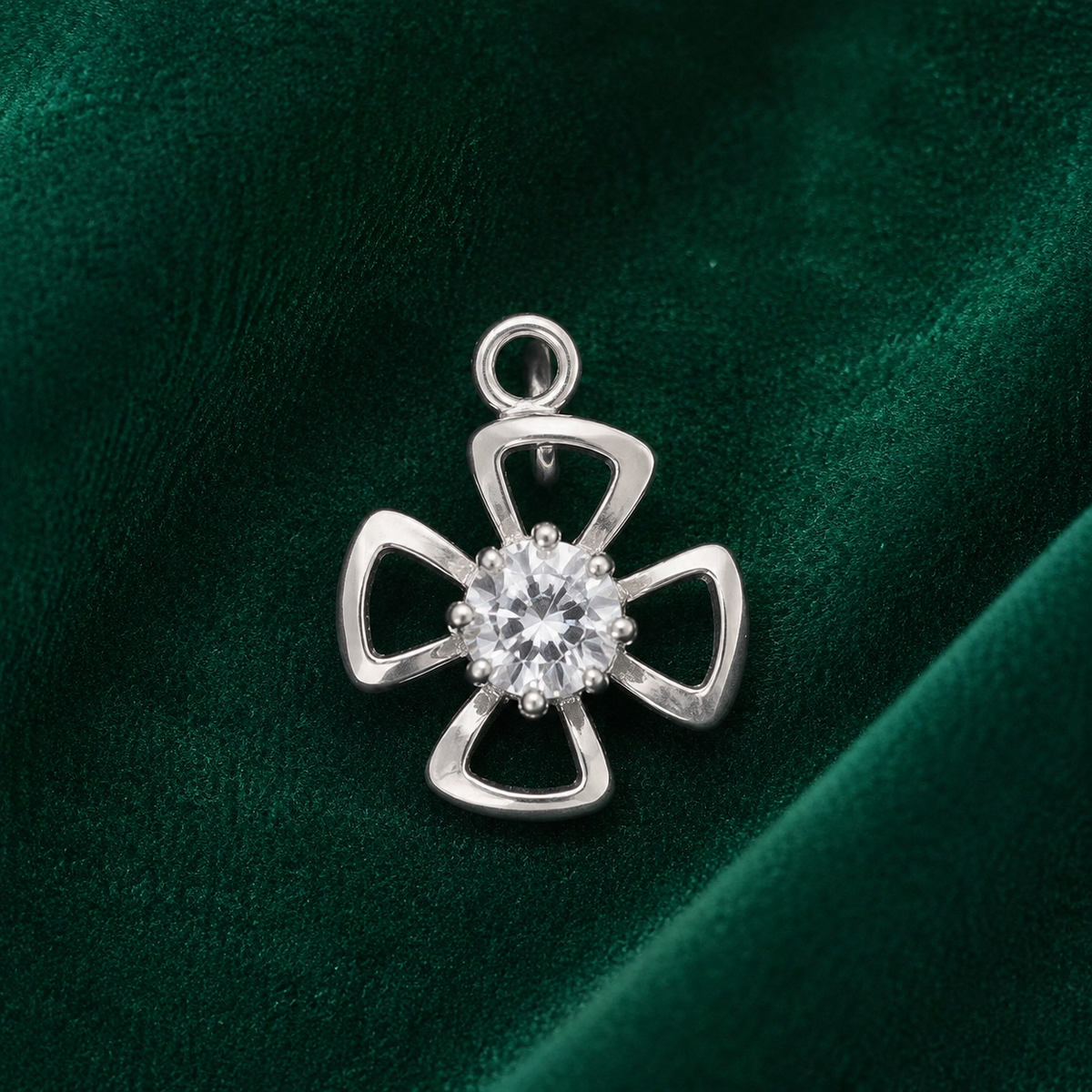 ✨ Crystal Cross Bloom Pendant - 0.740 GM