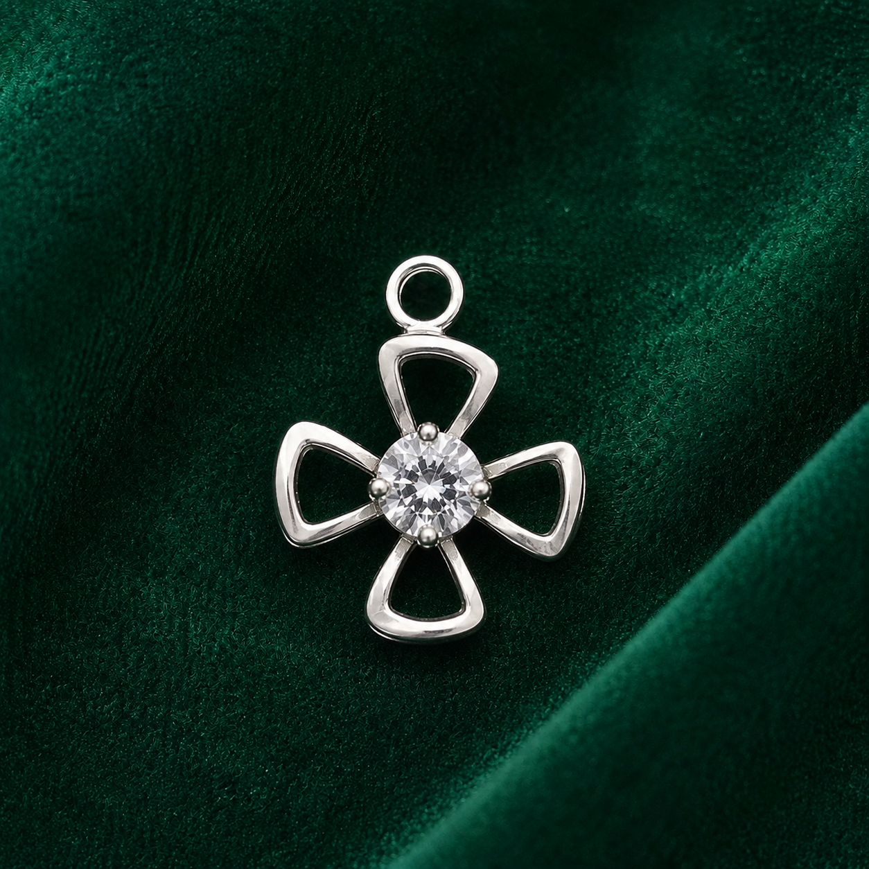 ✨ Crystal Cross Bloom Pendant - 0.740 GM