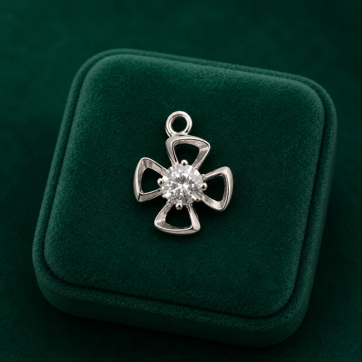 ✨ Crystal Cross Bloom Pendant - 0.740 GM