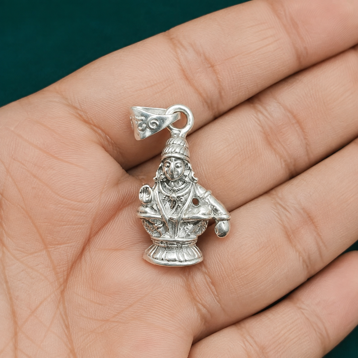✨ Sacred Ayyappa Pendant - 3.660 GM