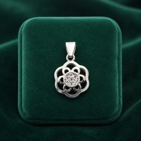 ✨ Crystal Blossom Pendant - 1.250 GM