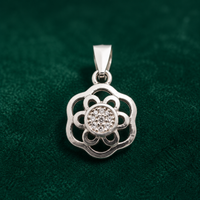 ✨ Crystal Blossom Pendant - 1.250 GM