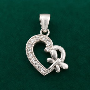 ✨ Crystal Ribbon Heart Pendant -1.260 GM