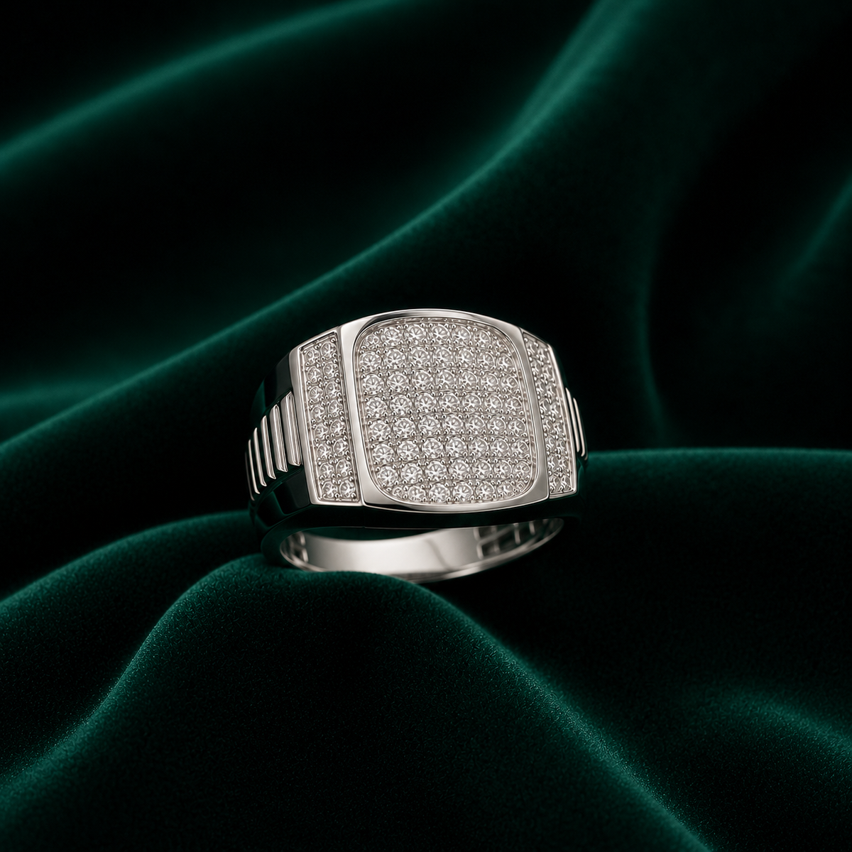 🛡️ Monarcha Ice Signet Ring - 10.160 GM