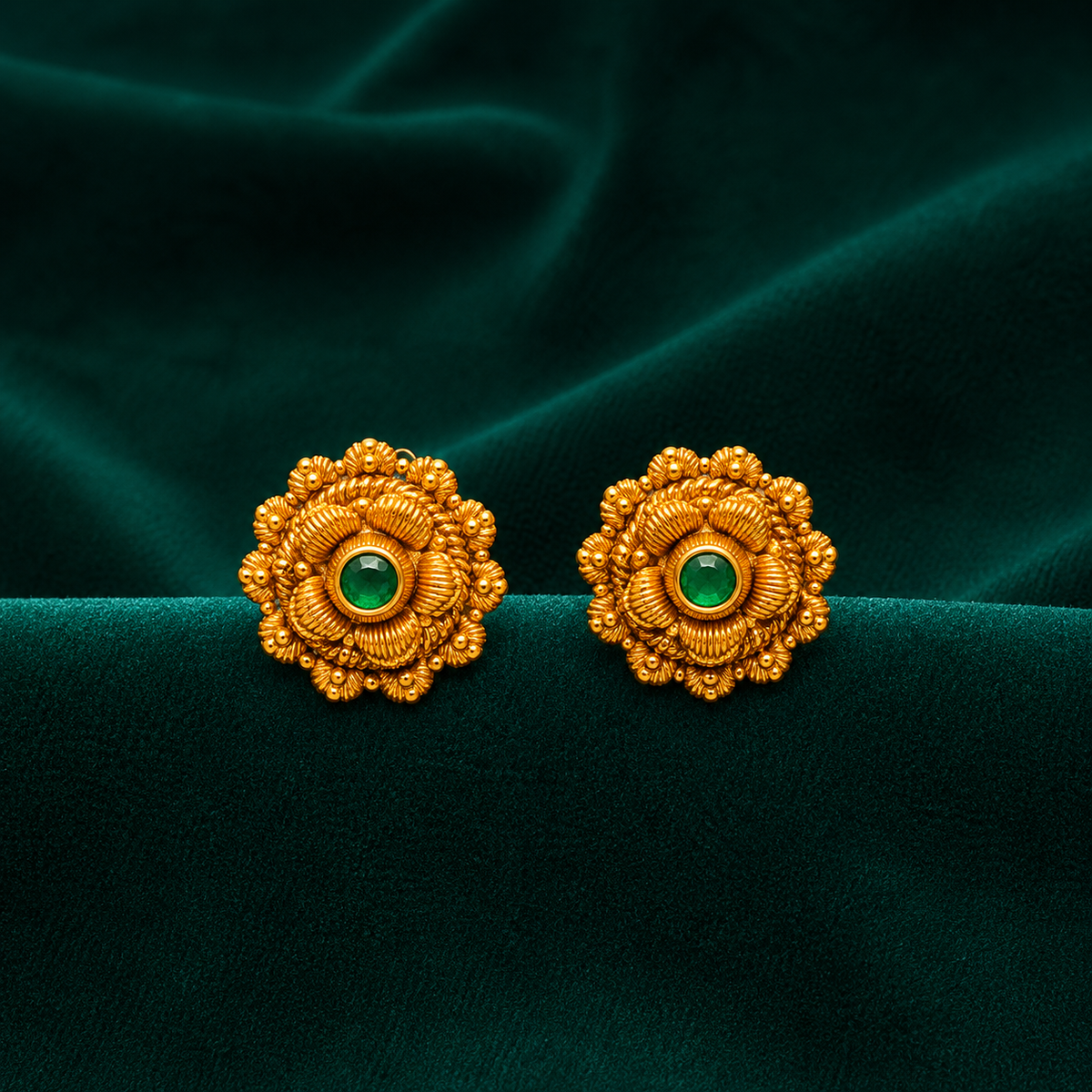 💚 Emerald Floral Studs -4.150 GM