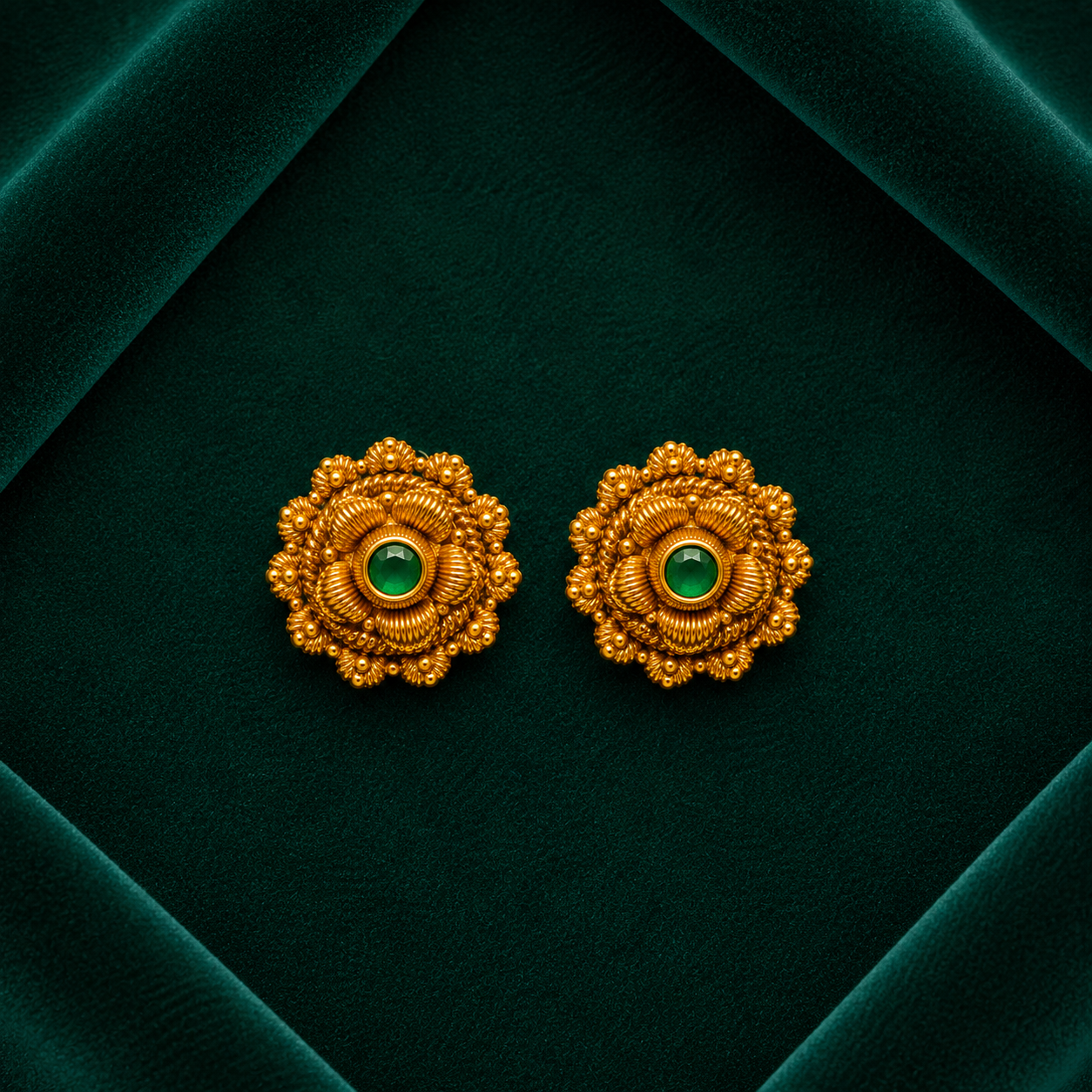 💚 Emerald Floral Studs -4.150 GM