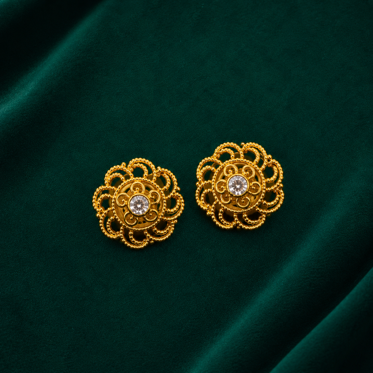 ✨ Vintage CZ Filigree Studs - 3.230 GM