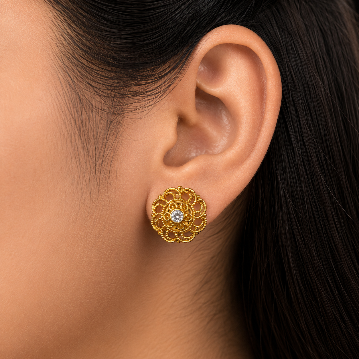 ✨ Vintage CZ Filigree Studs - 3.230 GM
