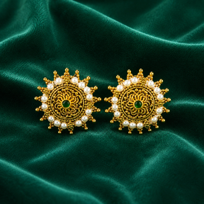 🌞 Emerald Pearl Studs - 8.350 GM
