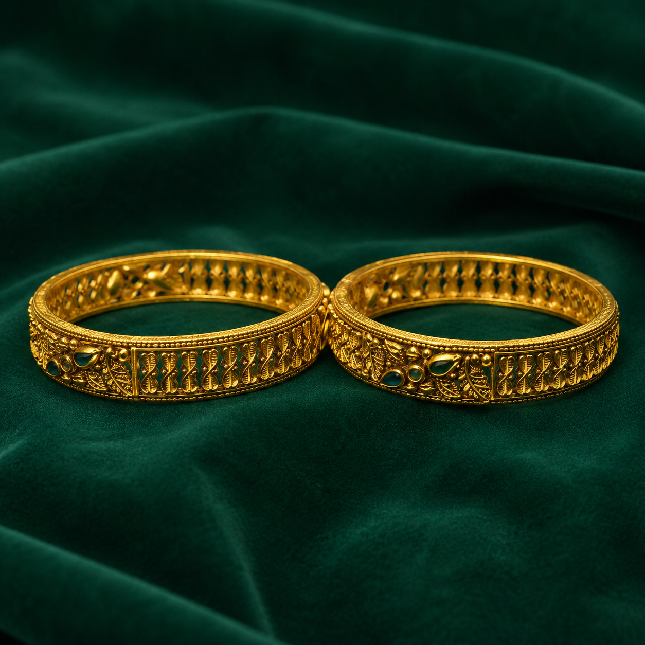 💚 Emerald Heritage Bangles - 30.500 GM