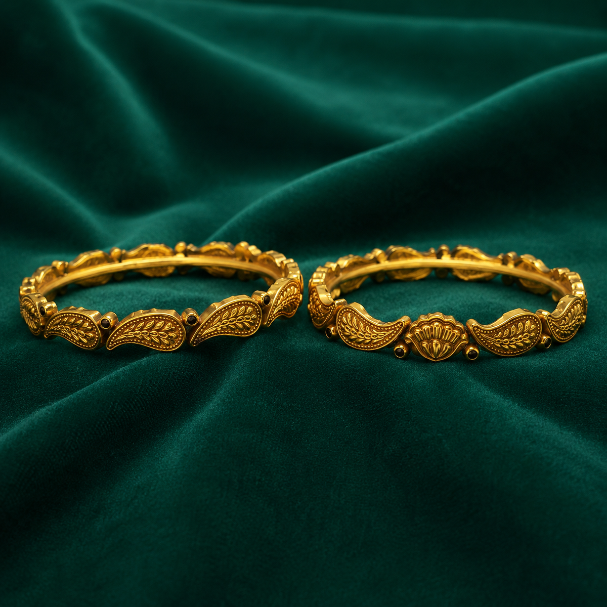 🌿 Paisley Heritage Bangles - 20.650 GM