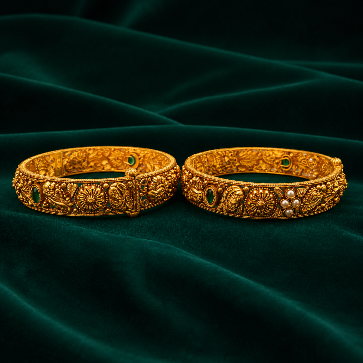 💚 Emerald Heritage Bangles - 52.500 GM