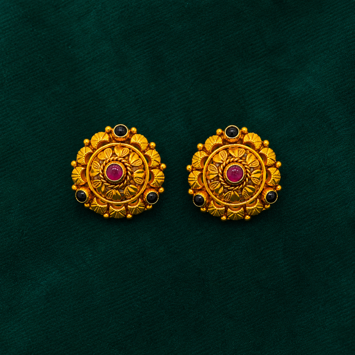 🌺 Ratnachakra Studs -6.870GM