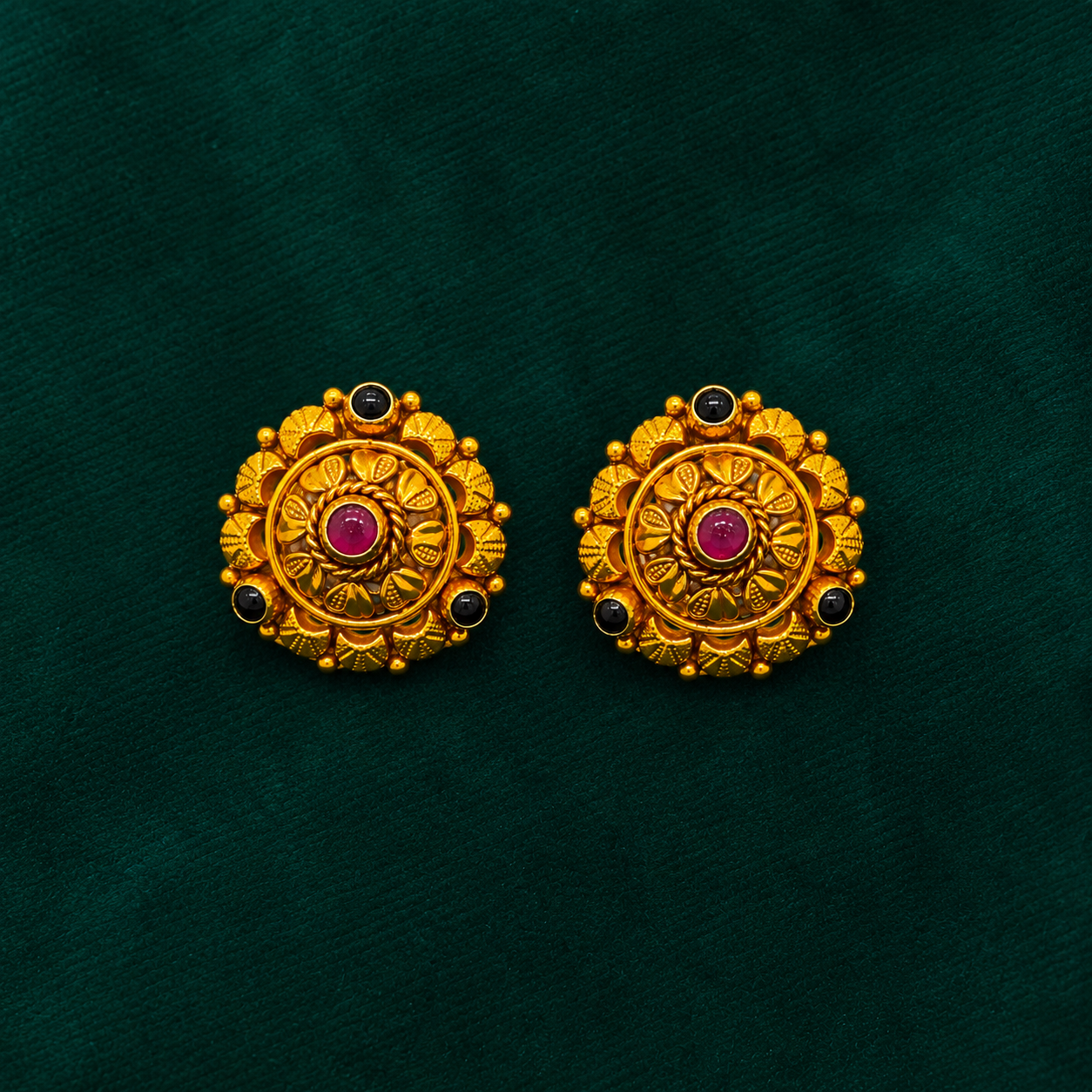 🌺 Ratnachakra Studs -6.870GM