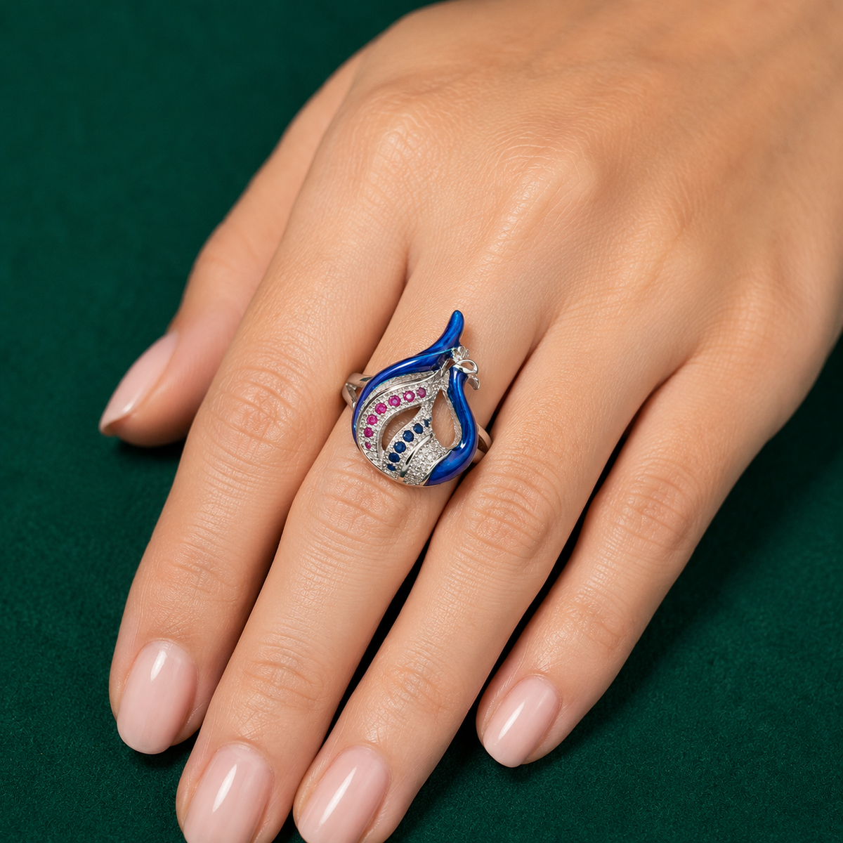 ✨ Royal Peacock Ring - 3.940 GM