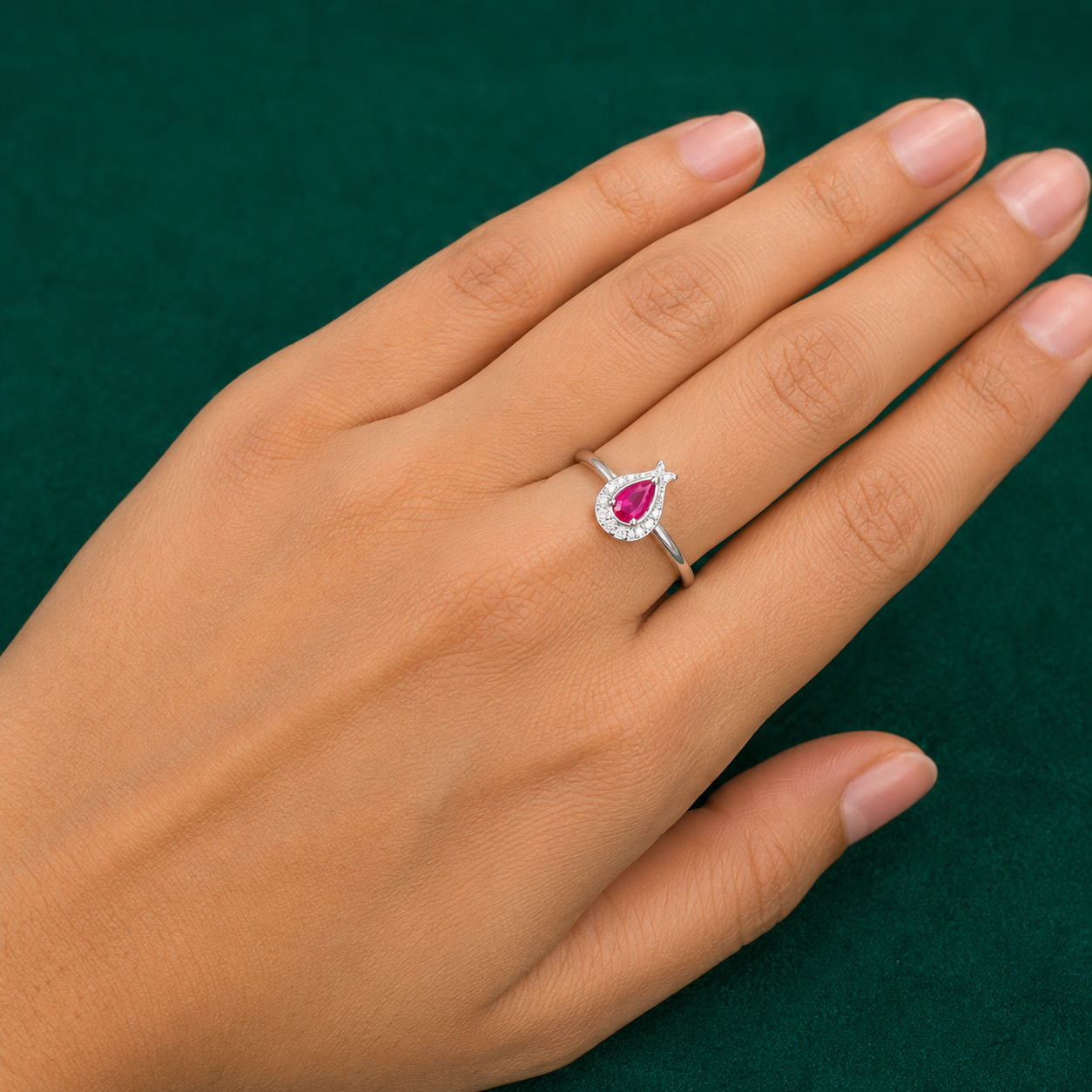 ✨ Ruby Teardrop Ring - 1.750 GM