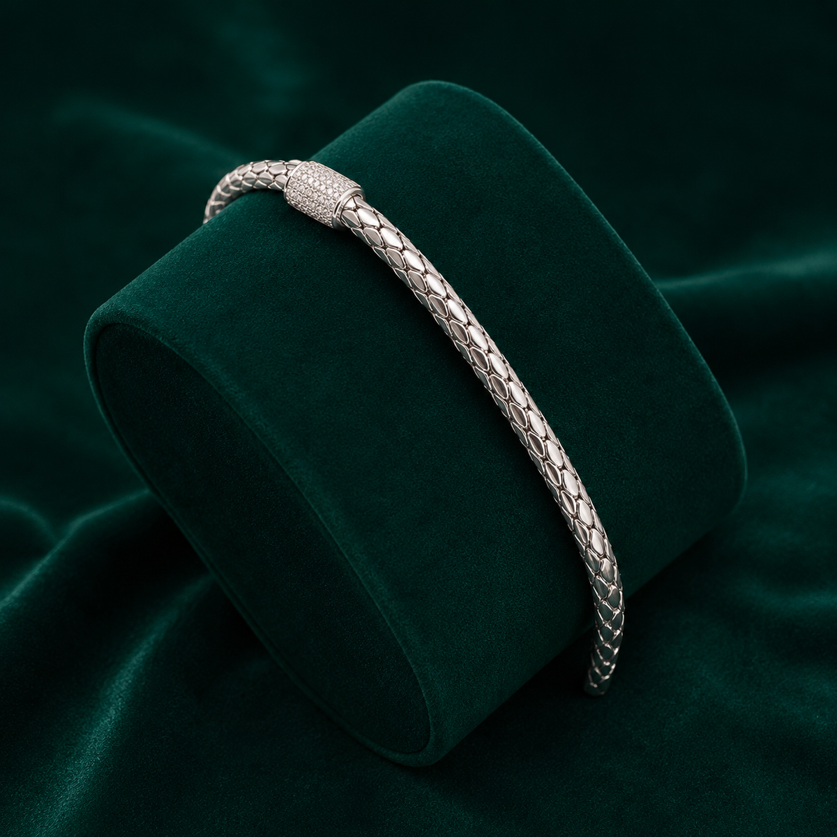 ✨ Woven Mesh Bracelet - 22.750 GM